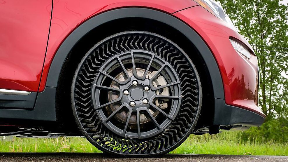 Michelin en GM laten auto's rijden op banden zonder lucht