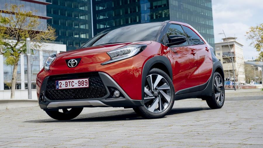 Rijtest Toyota Aygo X 1.0 VVT-I S-CVT