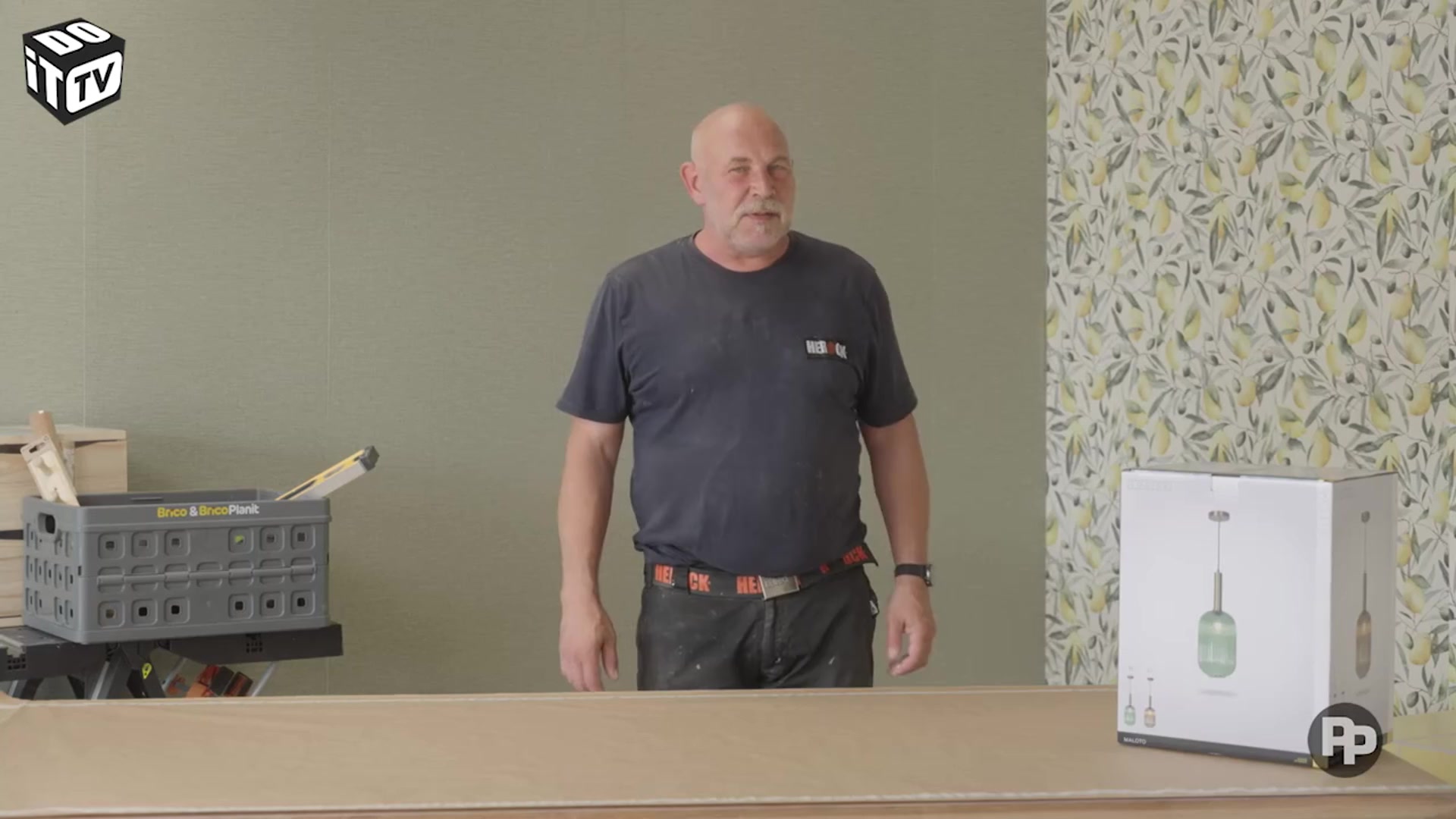 Bureau et lit en un: intégration dans la chambre à coucher